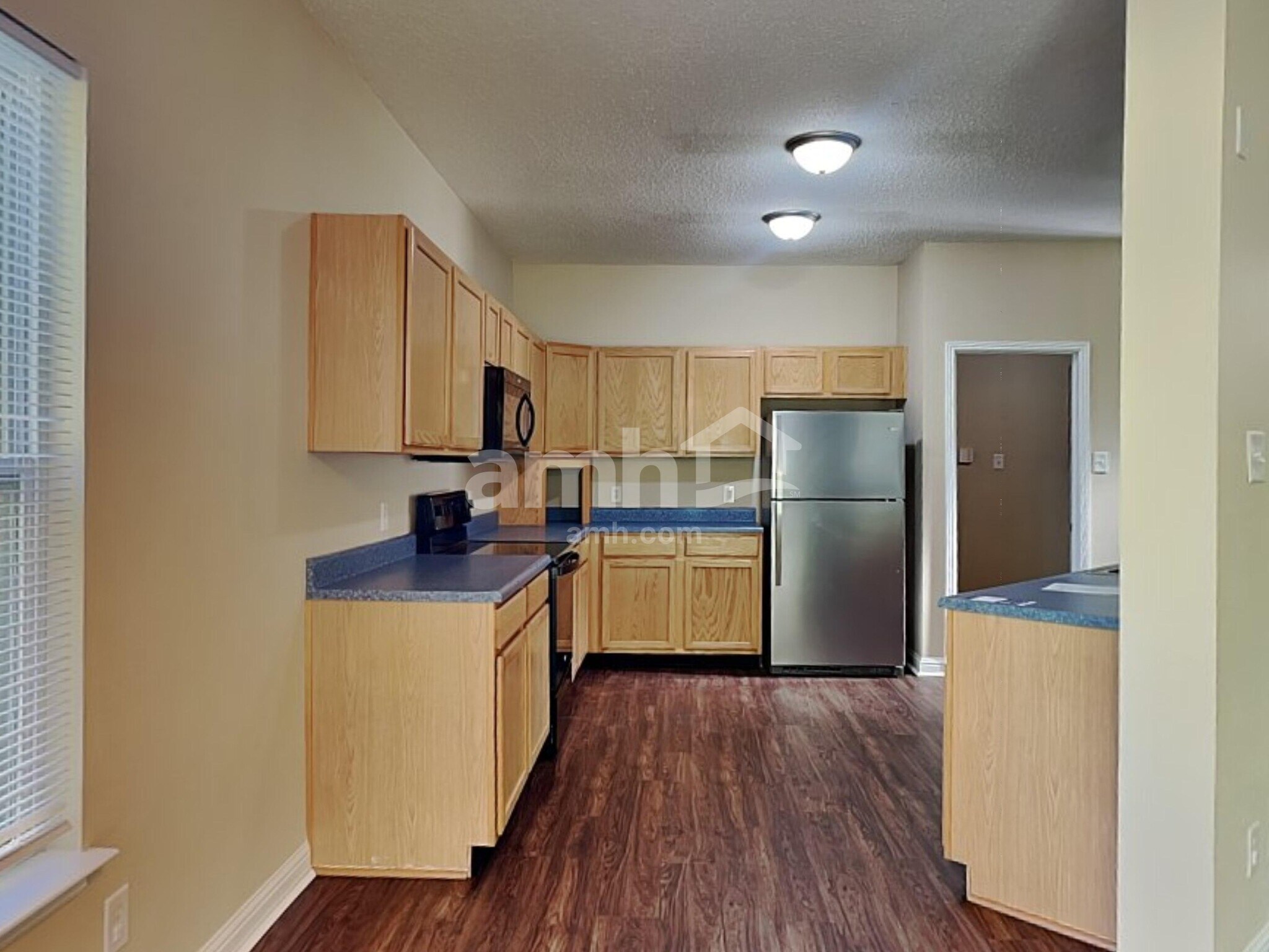 Building Photo - 6737 Amber Springs Way