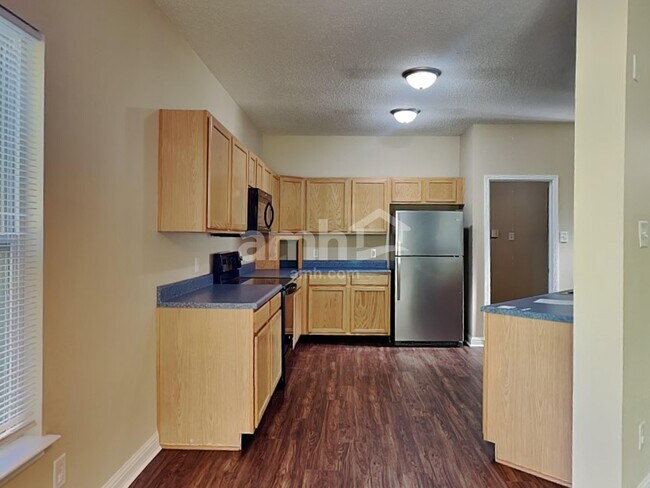 Building Photo - 6737 Amber Springs Way