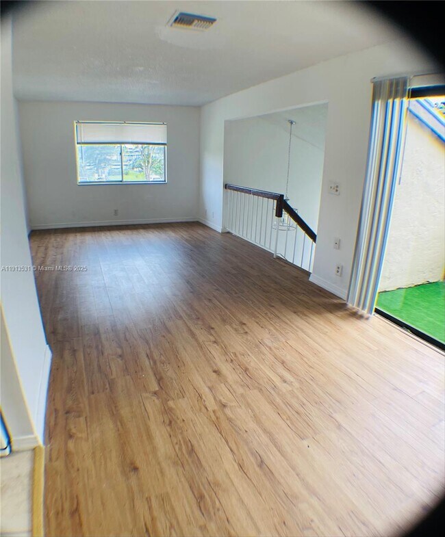 Building Photo - 5814 NW 22nd St