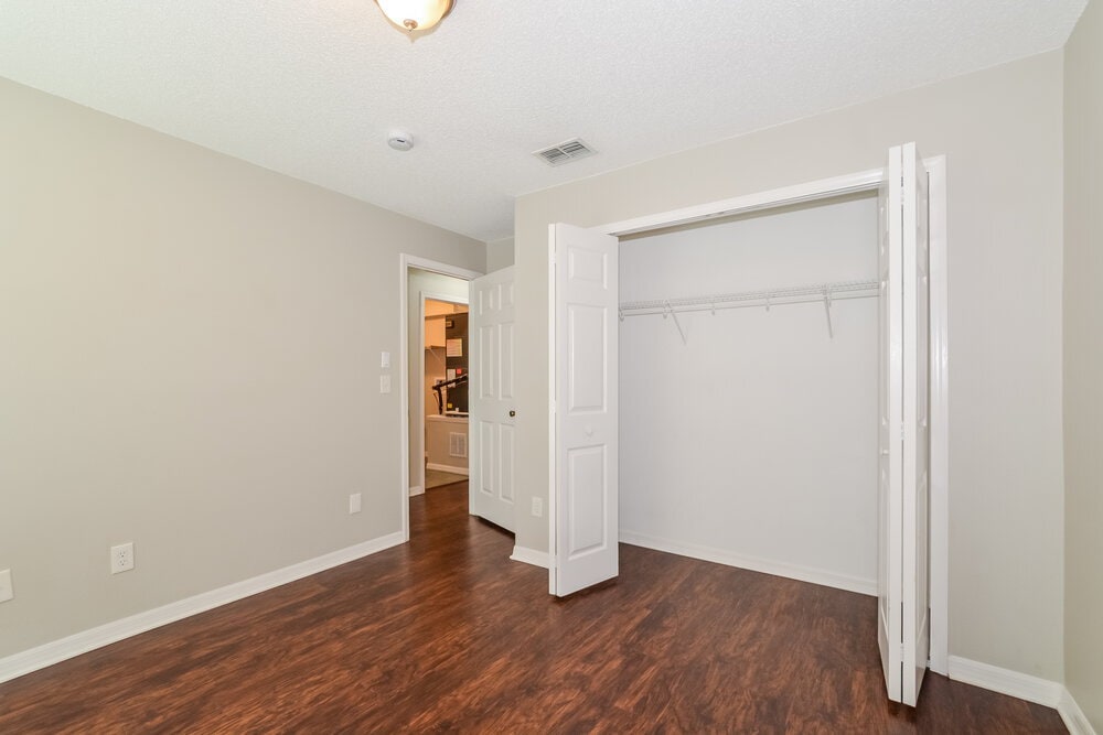Building Photo - 13839 Riverpath Grove Dr
