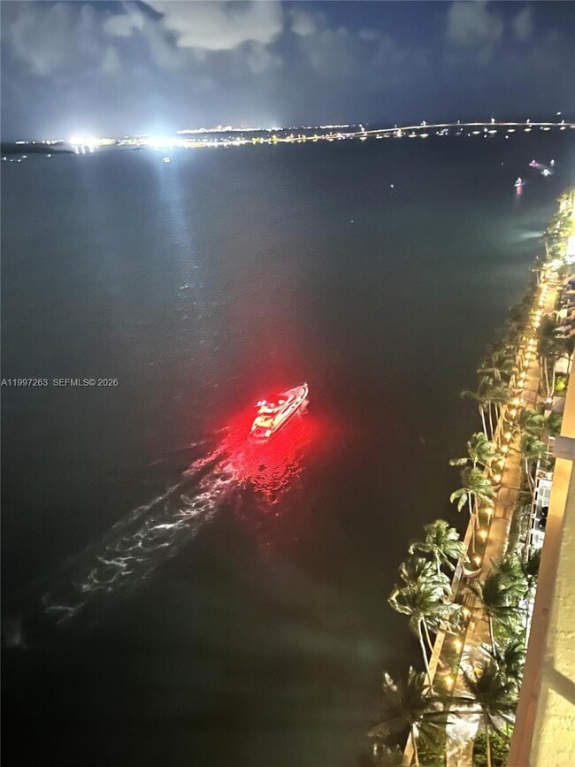 Building Photo - 808 Brickell Key Dr