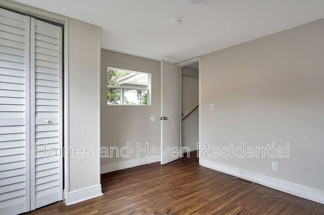 Building Photo - 26 Forest Dr