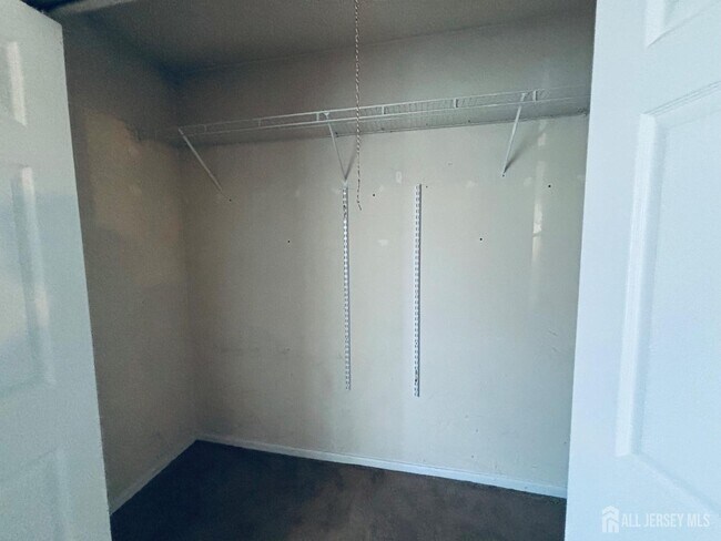 Building Photo - 34 Colleen Ct