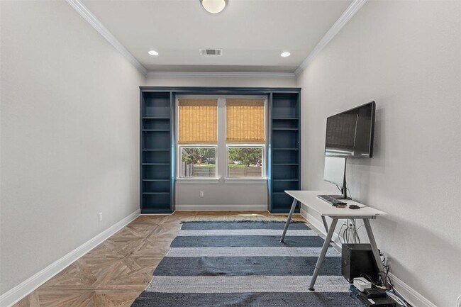 Building Photo - 201 Barefoot Park Ln