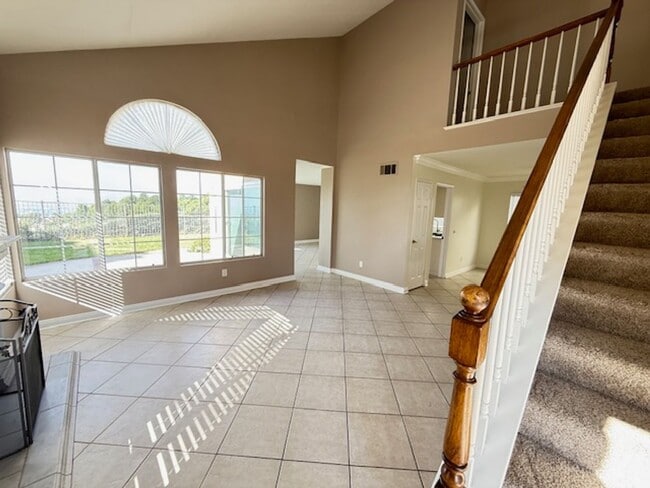 Building Photo - Spectacular view home in Anaheim Hills