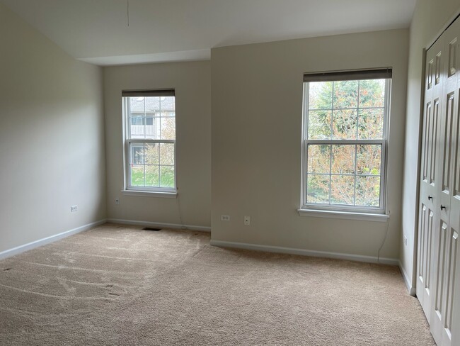 Building Photo - 1788 Grove Ave