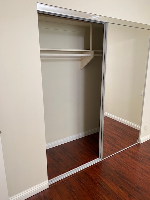 Building Photo - 1626 N Kingsley Dr