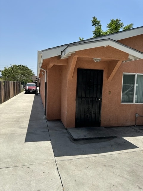 Building Photo - 325-327 E 60th St