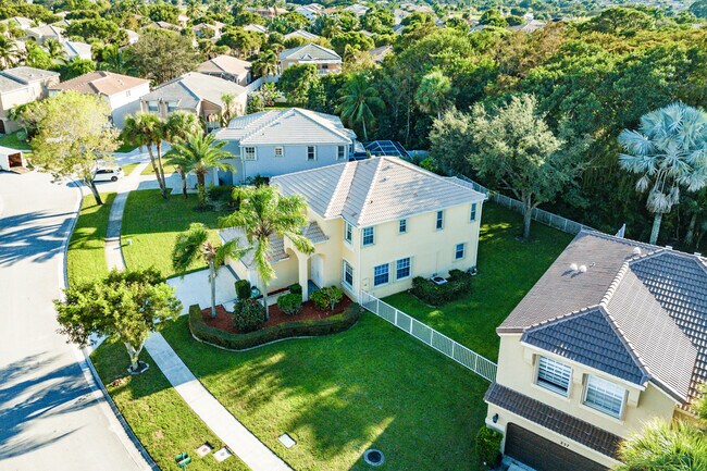 Building Photo - 255 Saratoga Blvd E