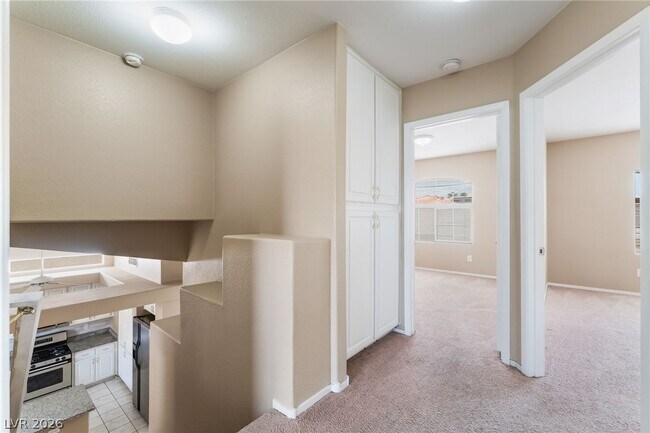 Building Photo - 8725 Autumn Valley Ave