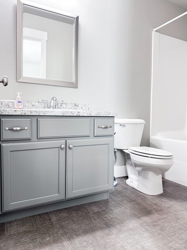 Building Photo - Adorable townhome in Josephine Crossing!