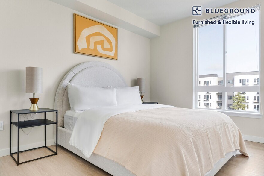 Building Photo - 18004 Midvale Ave N