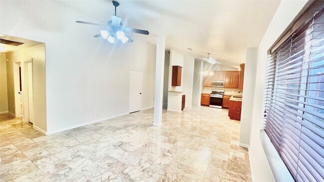 Building Photo - 18311 Melissa Springs Dr