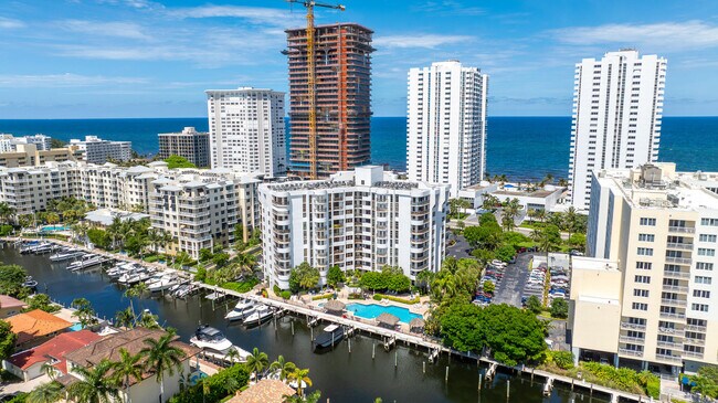 Building Photo - 1361 S Ocean Blvd