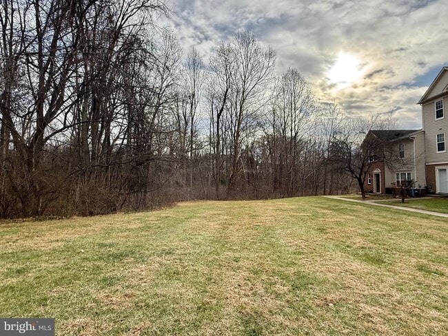 Building Photo - 10128 Reprise Dr