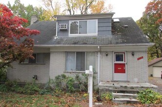 Building Photo - 445 W Breckenridge St