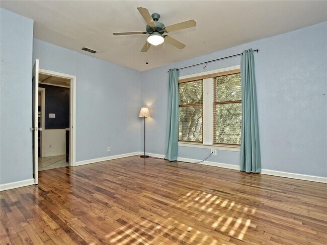 Building Photo - 4503 Weletka Dr