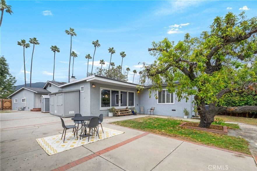 Building Photo - 740 Figueroa Dr