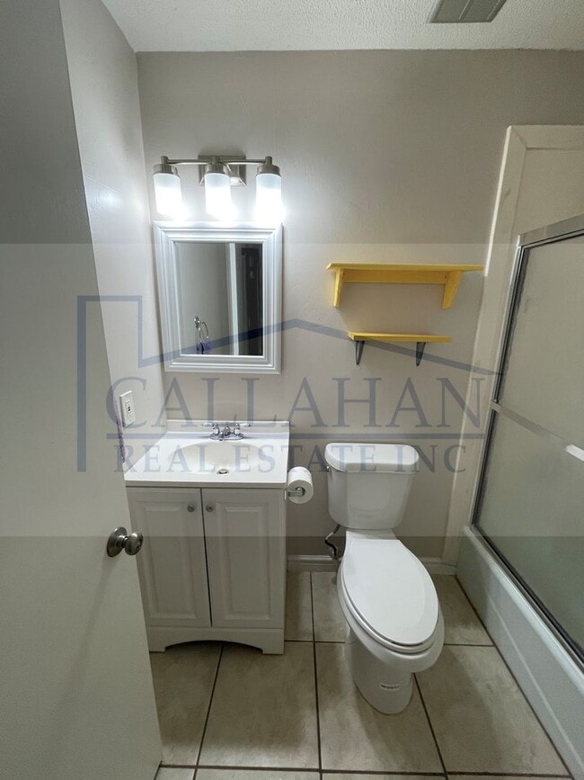 Building Photo - Sherwood 3 bedroom Home