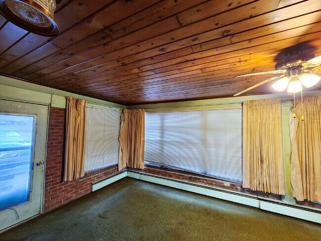 Building Photo - 2 Bedroom Home For Rent - Susquehanna Township!