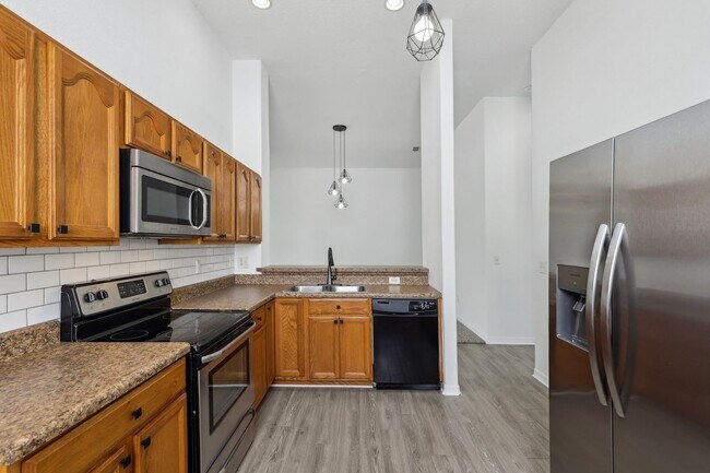 Building Photo - 142 Devon Cir