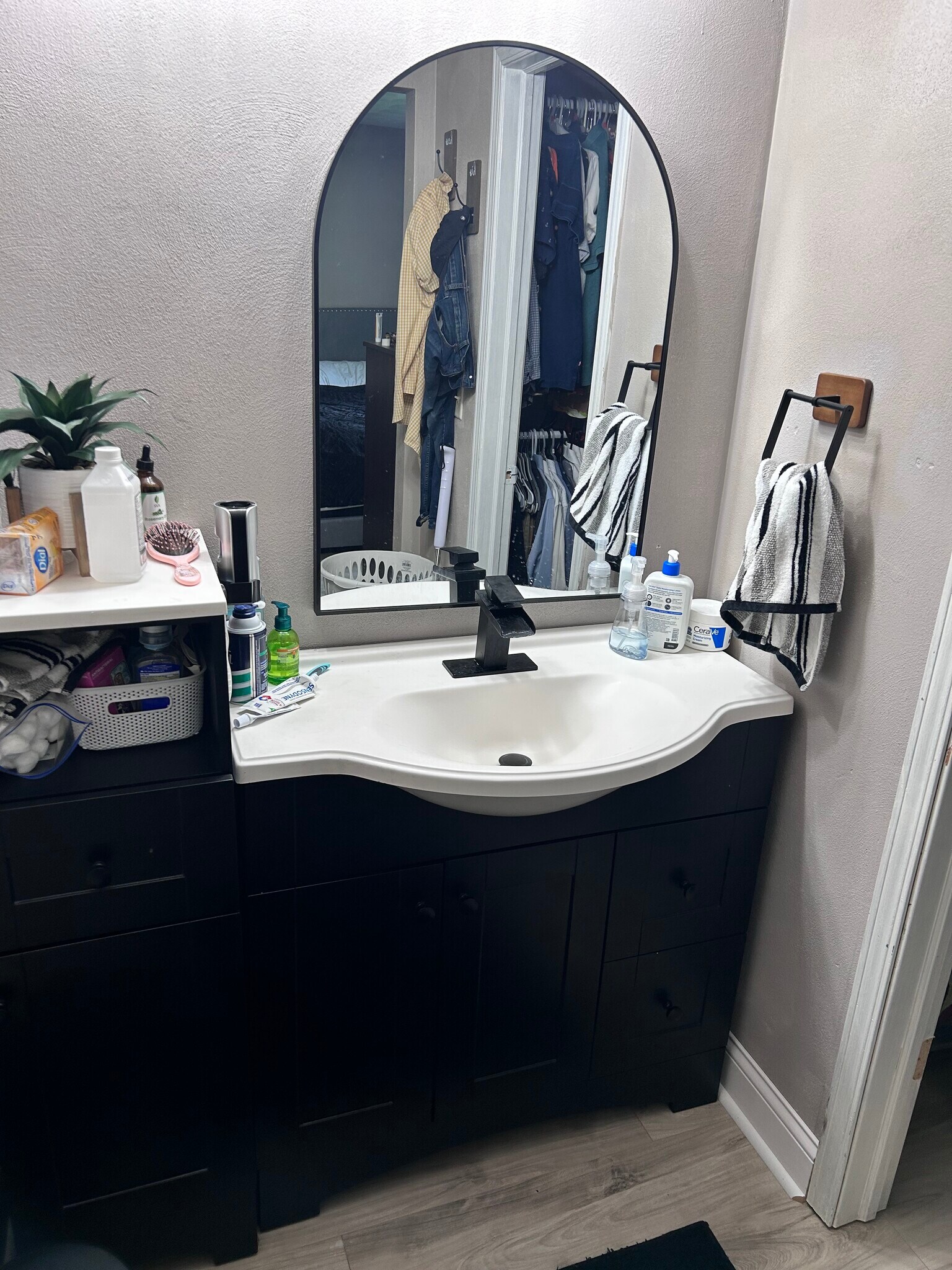 Master Bathroom - 507 Wheatland Dr