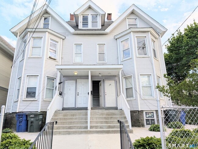 Building Photo - 107 Catherine St