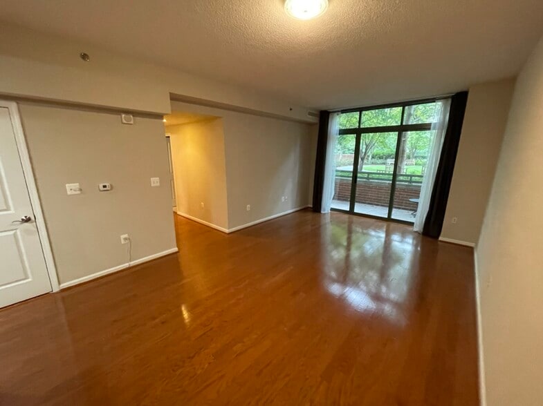 Building Photo - 11700 Old Georgetown Rd