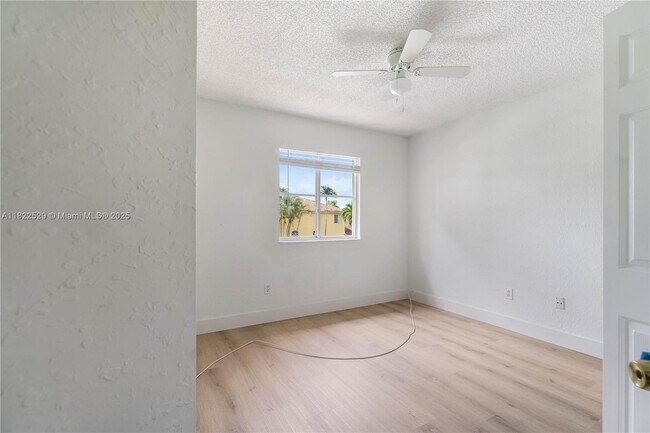 Building Photo - 15857 SW 16th St
