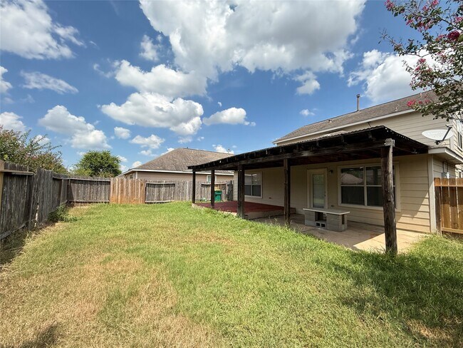 Building Photo - 17927 Branch Creek Dr