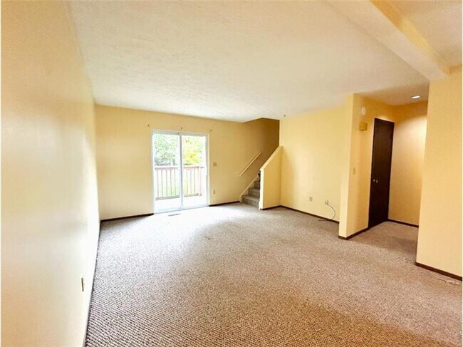 Building Photo - 133 Orchard Dr