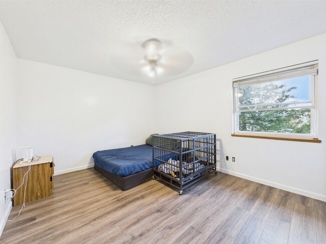 Building Photo - 1018 Rancher Dr
