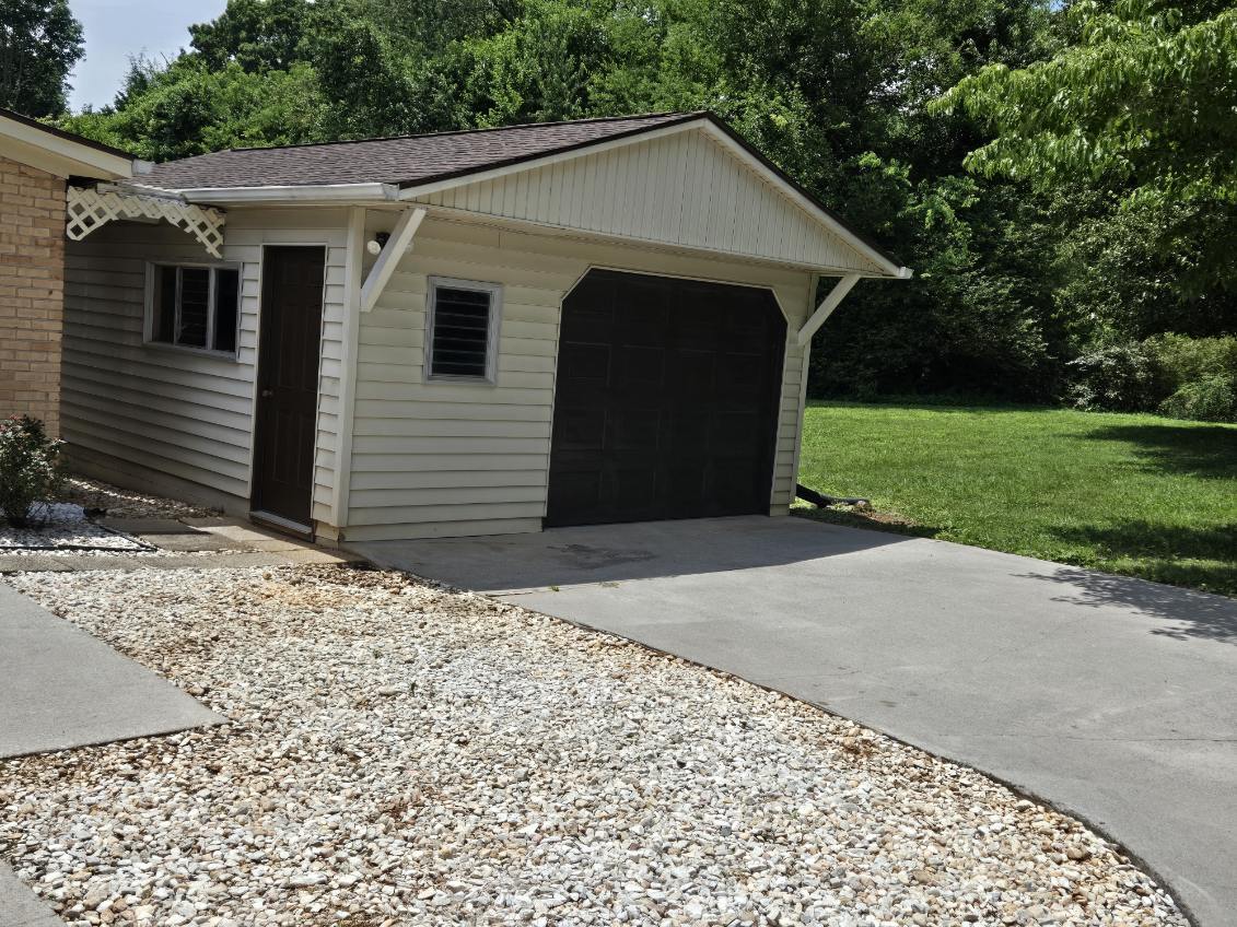 Building Photo - 11617 S Williamsburg Dr