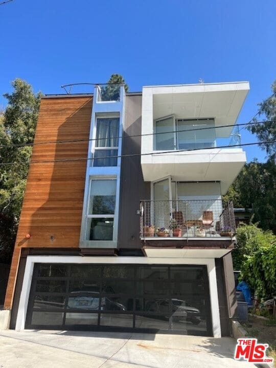 Building Photo - 6127 Glen Tower St