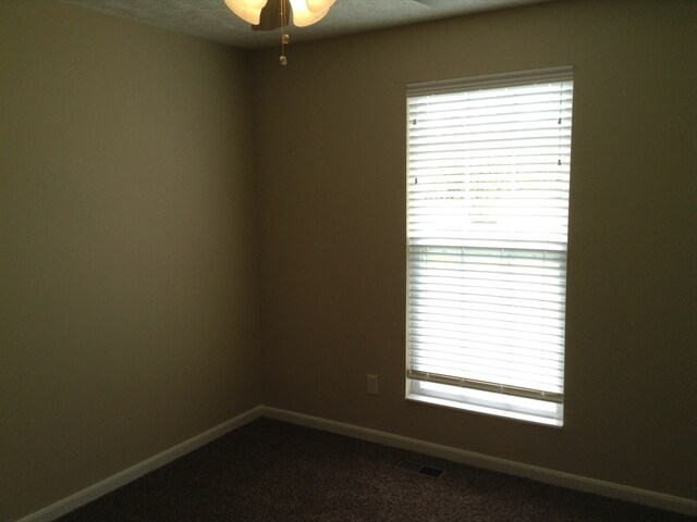 Building Photo - 858 Ridgepoint Dr