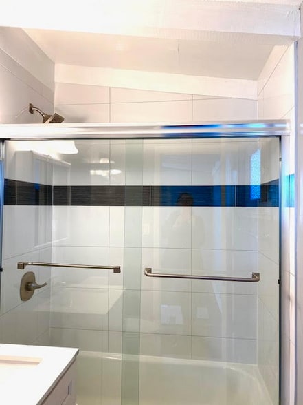 Building Photo - 4738 Central Ave