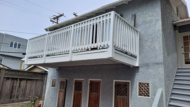 Building Photo - 26 21st Ct