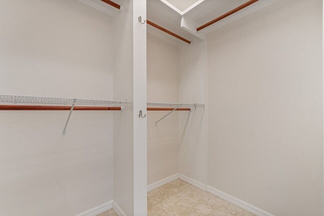 Building Photo - 6451 New Independence Pkwy