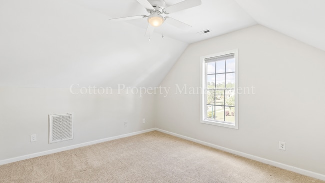 Building Photo - 1010 Winterberry Cir