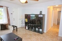 Building Photo - 1380 43rd St