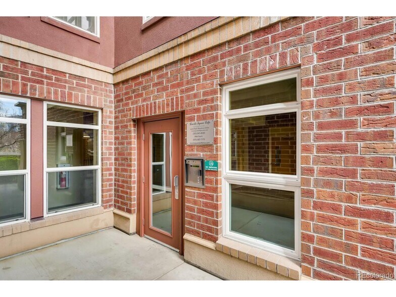 Building Photo - 10176 Park Meadows Dr