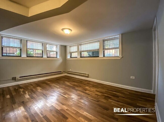Primary Photo - 1 bedroom in CHICAGO IL 60640