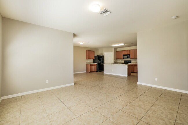 Building Photo - 21 SE 20th Pl