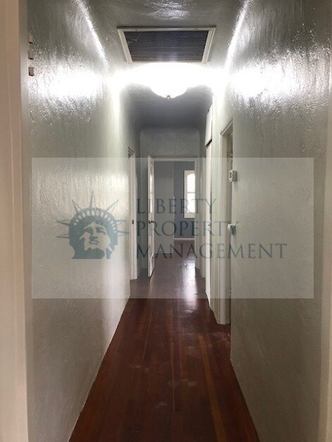 Building Photo - 22609 Robertson Blvd