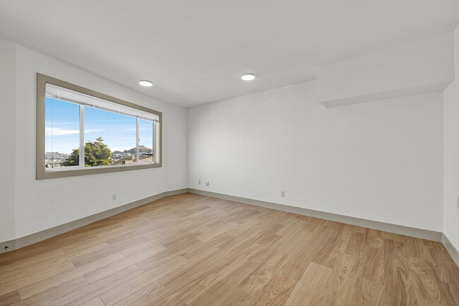 Building Photo - 50 Laidley St