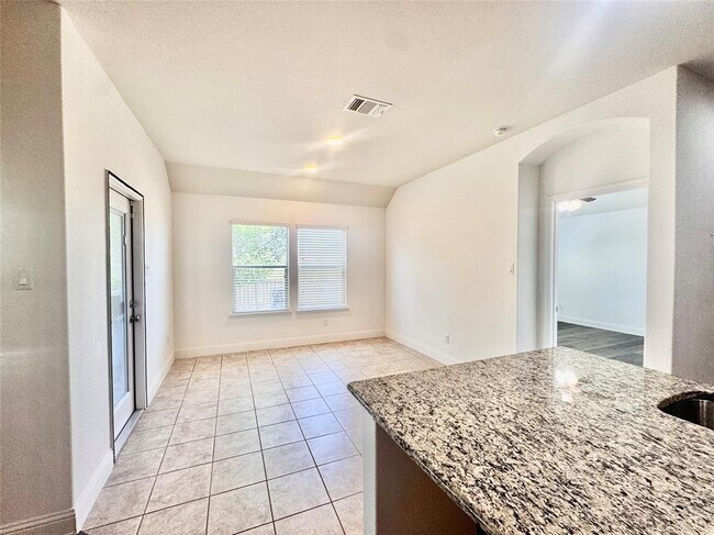 Building Photo - 3032 Angelina Ct