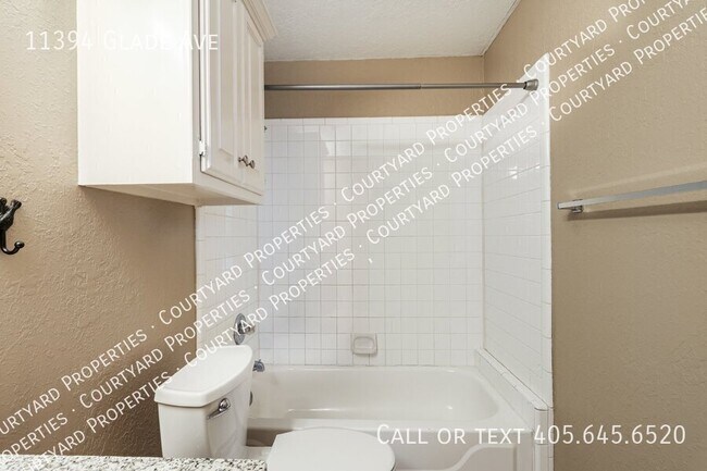 Building Photo - 11394 Glade Ave