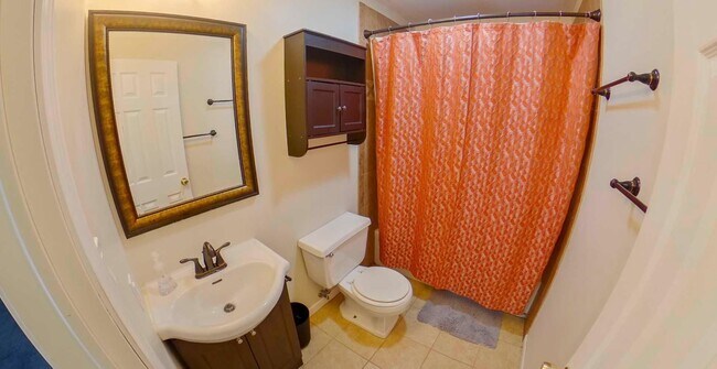 Building Photo - Indoor Balcony + Patio + Fenced-In Yard + ...