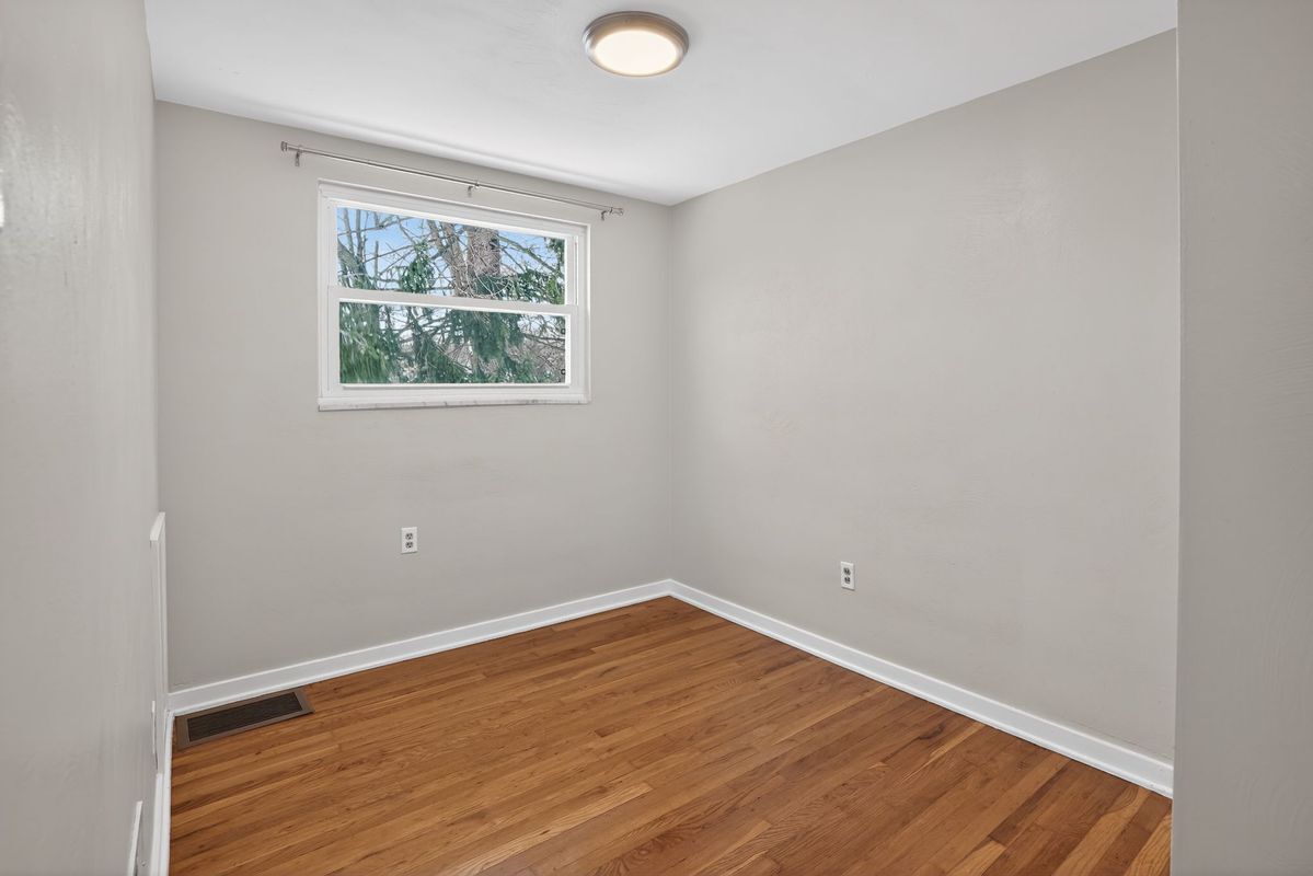 Building Photo - 3341 Recker Dr