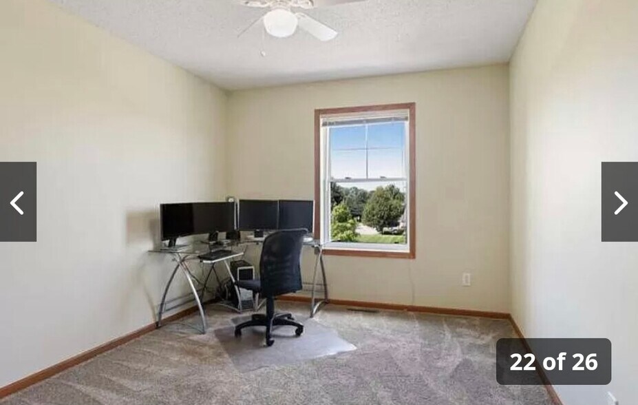 Building Photo - 3239 Oak View Dr